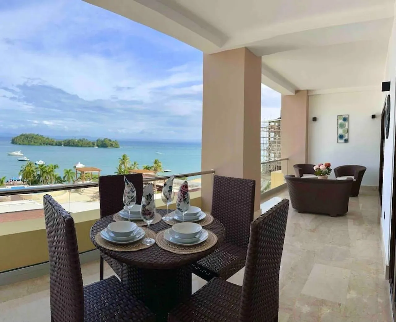 Apartment Stunning Bay View Condo, Pool Samana